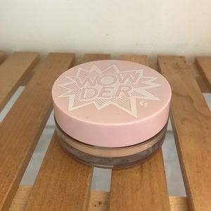 Glossier Wowder Light/Medium